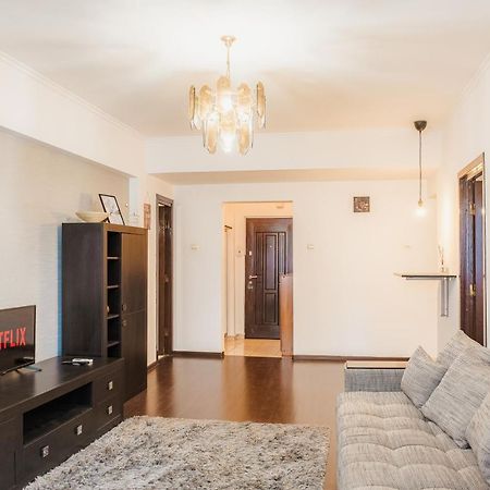 Parliament 1Br Apartment W Self Check In Boekarest Buitenkant foto
