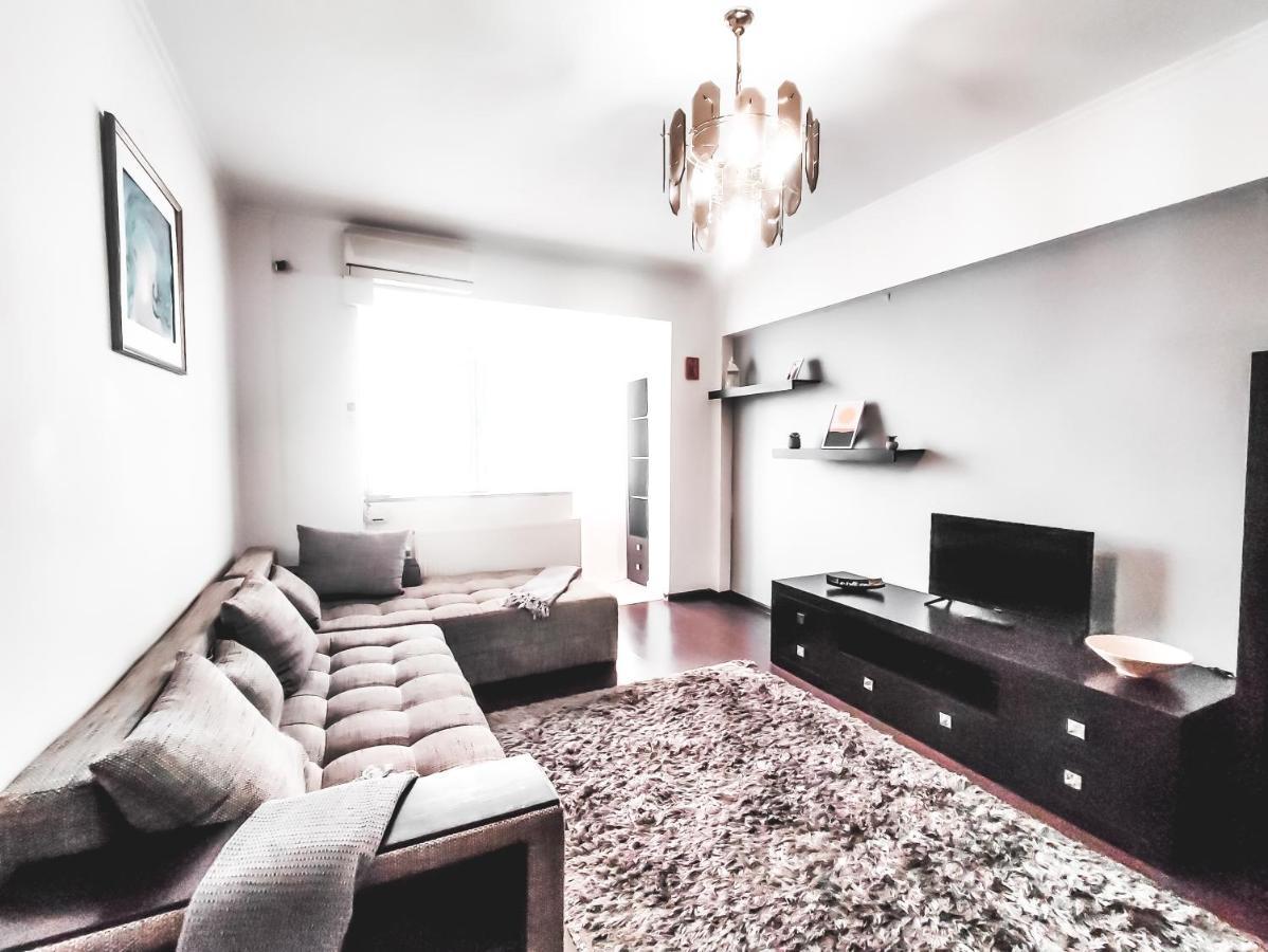 Parliament 1Br Apartment W Self Check In Boekarest Buitenkant foto