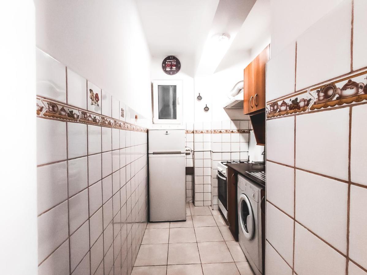 Parliament 1Br Apartment W Self Check In Boekarest Buitenkant foto