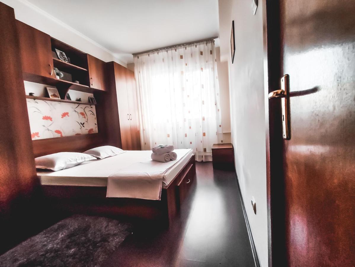 Parliament 1Br Apartment W Self Check In Boekarest Buitenkant foto