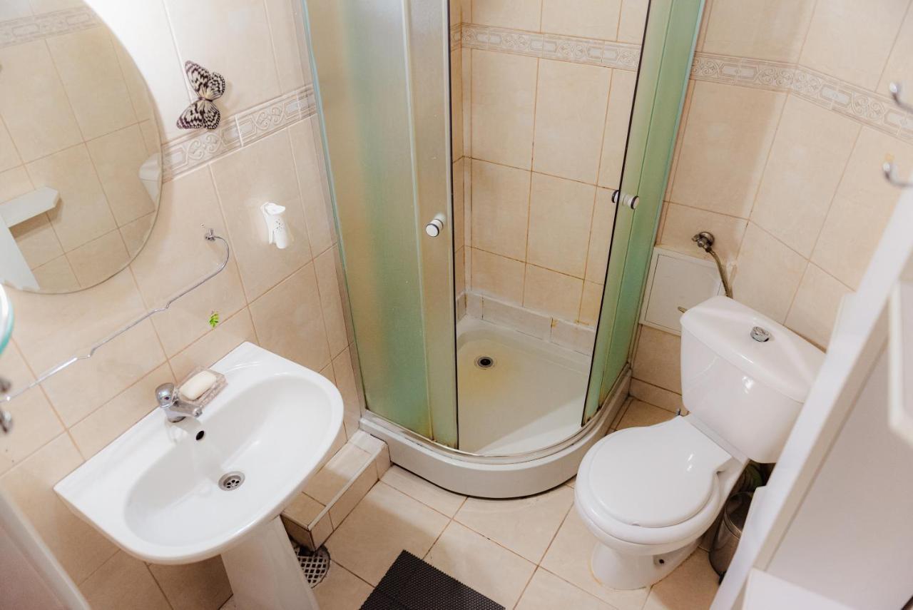 Parliament 1Br Apartment W Self Check In Boekarest Buitenkant foto